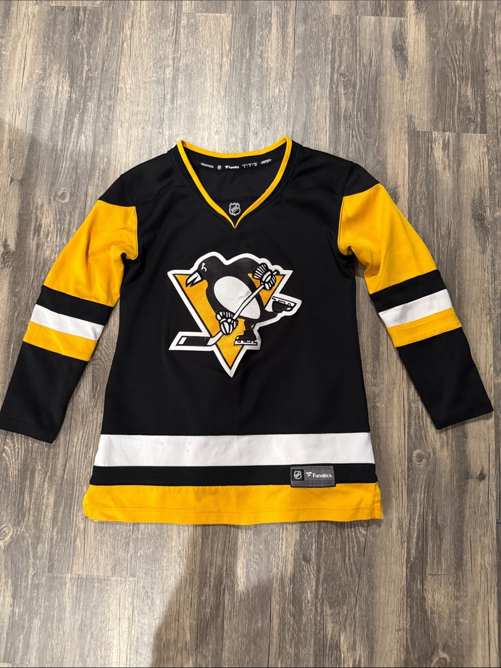 Fanatics women’s Pittsburgh Penguins Hockey Jersey